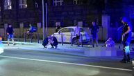 Prve slike s mesta nesreće, telo motocikliste leži na ulici: Poznanik plače i grli ga, motor ugljenisan