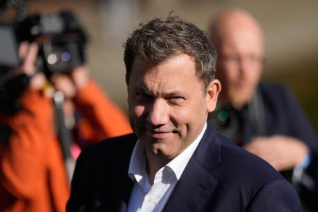 Lars Klingbeil,Lars Klingbajl