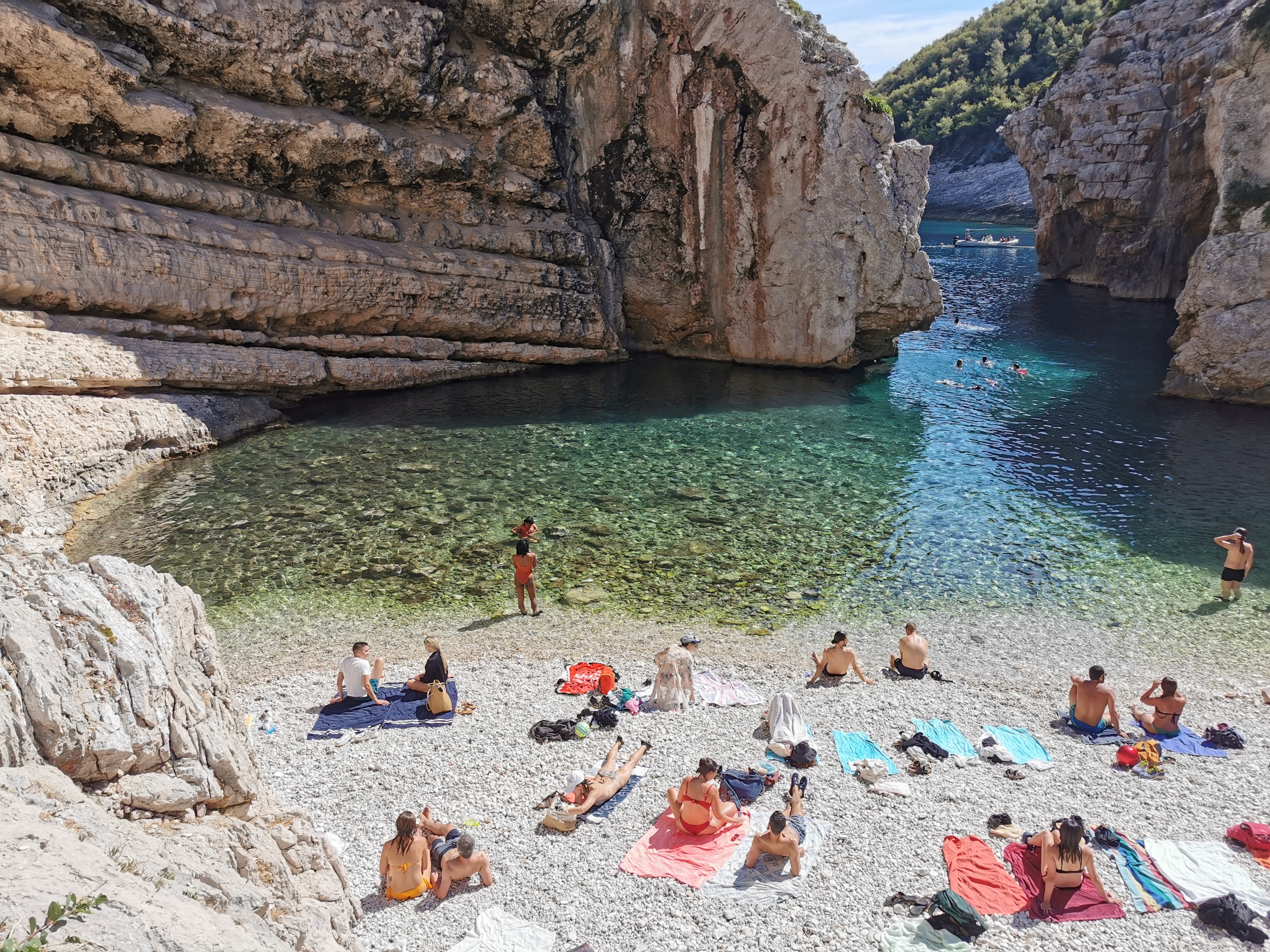 Poljakinja nije mogla da veruje šta je zatekla na hrvatskoj plaži: "Kad je potrebno da dođem?"