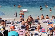 Turistkinju zabezeknuo prizor na plaži u Hrvatskoj, sve je snimila: "Objasnite mi u čemu je fora..."