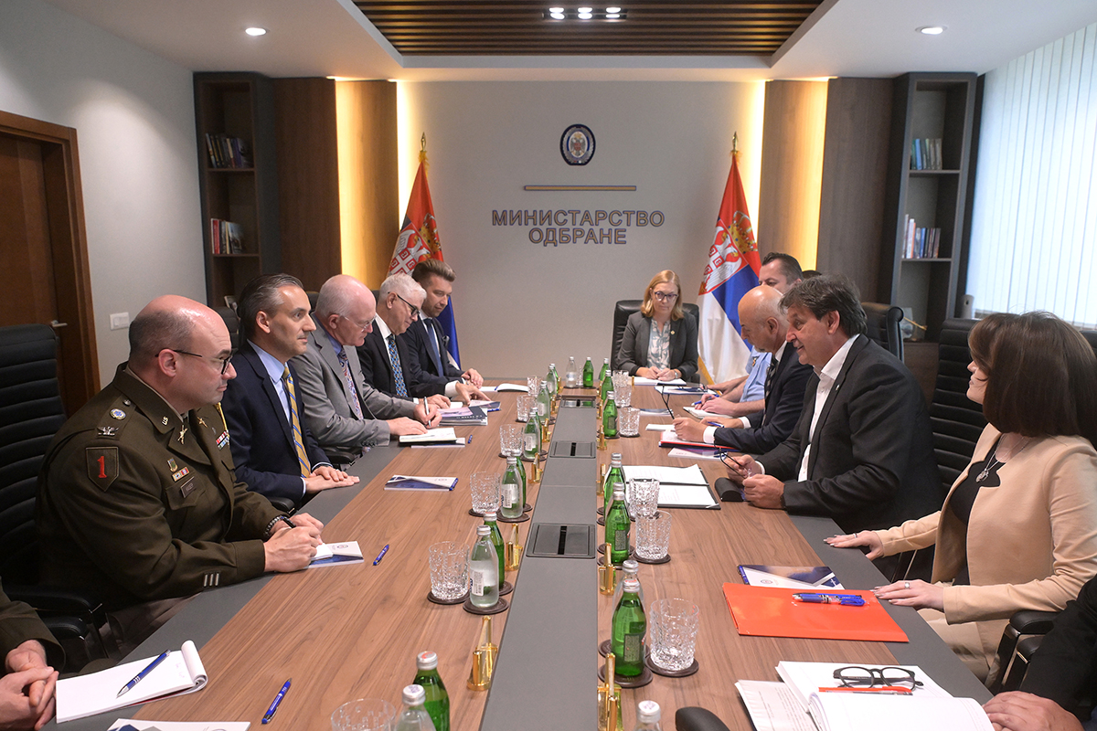 Ministar Gašić razgovarao sa predstavnicima kompanija "Prince Aviation" i "Textron Aviation Defense"