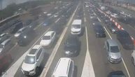 AGONIJA NA BAJAKOVU! "Šikaniranje na jako, čekamo 6 sati": Hrvati otvorili samo dve trake, kolone kilometarske