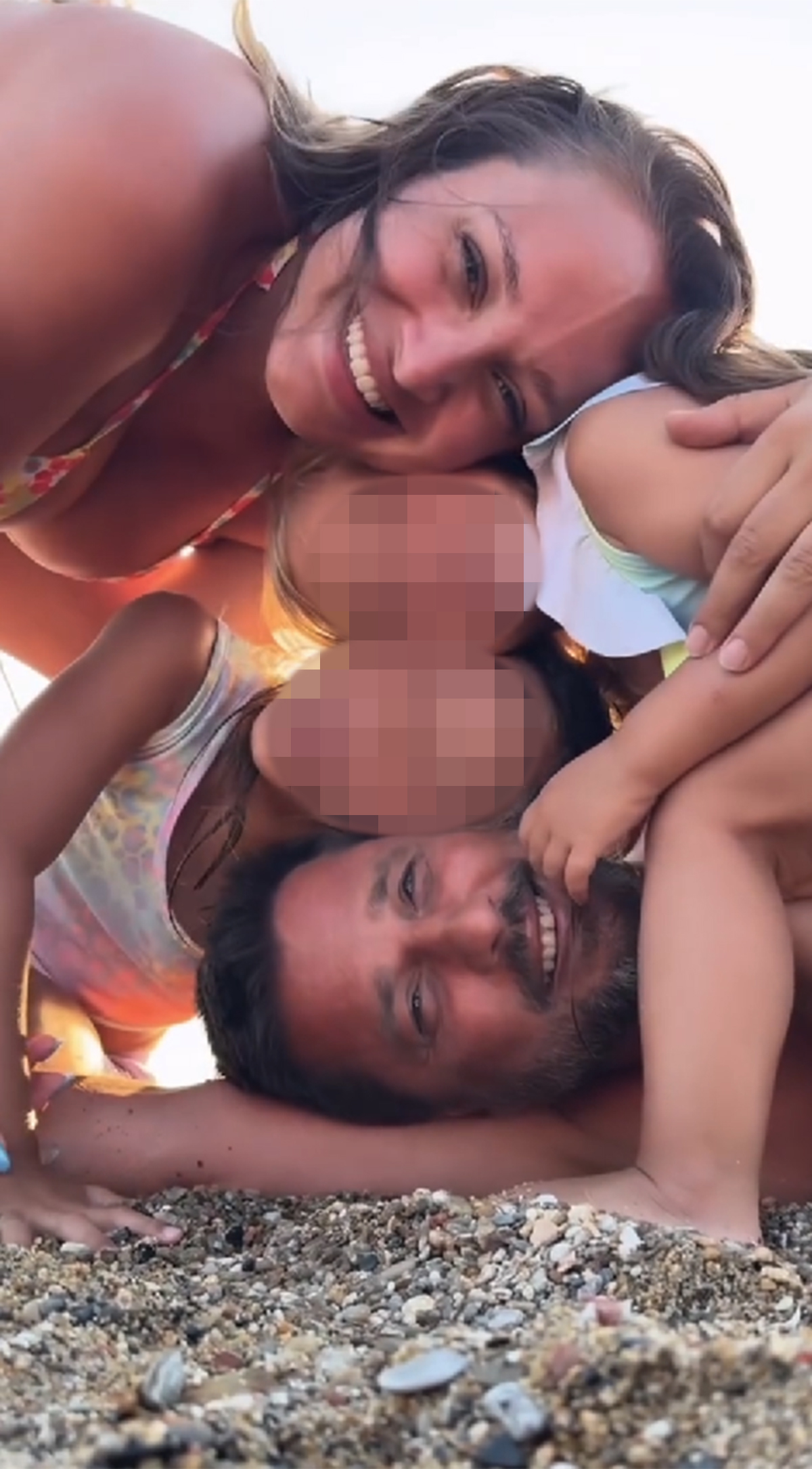 "Ja ću da umrem" Anabelu raspametile Lunine fotke: Preplavile je emocije zbog ovoga - porodica raznežila sve