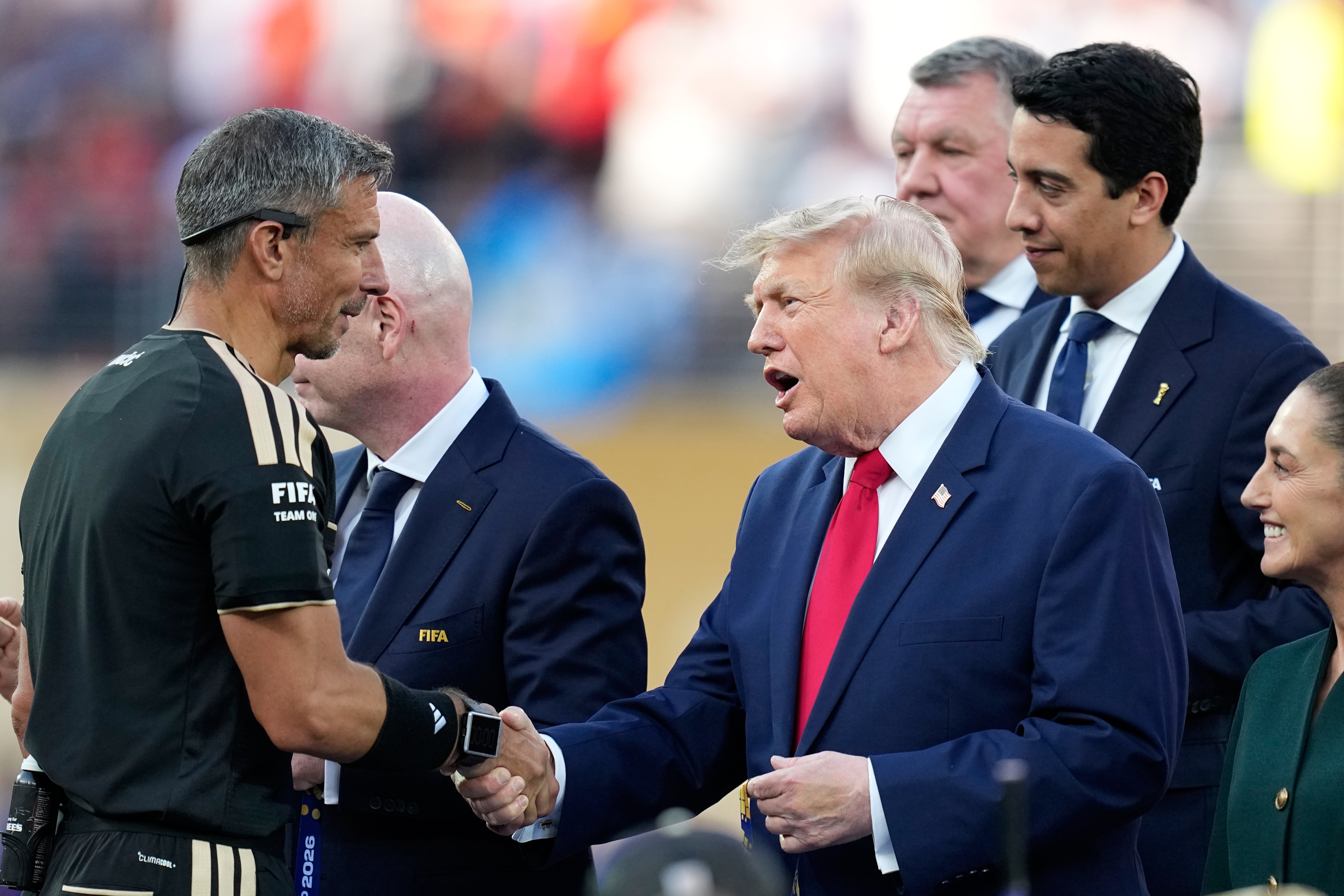Slavko Vinčić prišao Donaldu Trampu posle utakmice, usledio je momenat koji će večno pamtiti
