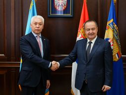 Madij Atamkulov, ambasador Kazahstana, Ivica Dačić