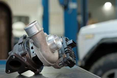 Auto, turbina