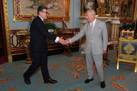 Andy Burnham, Kralj Čarls