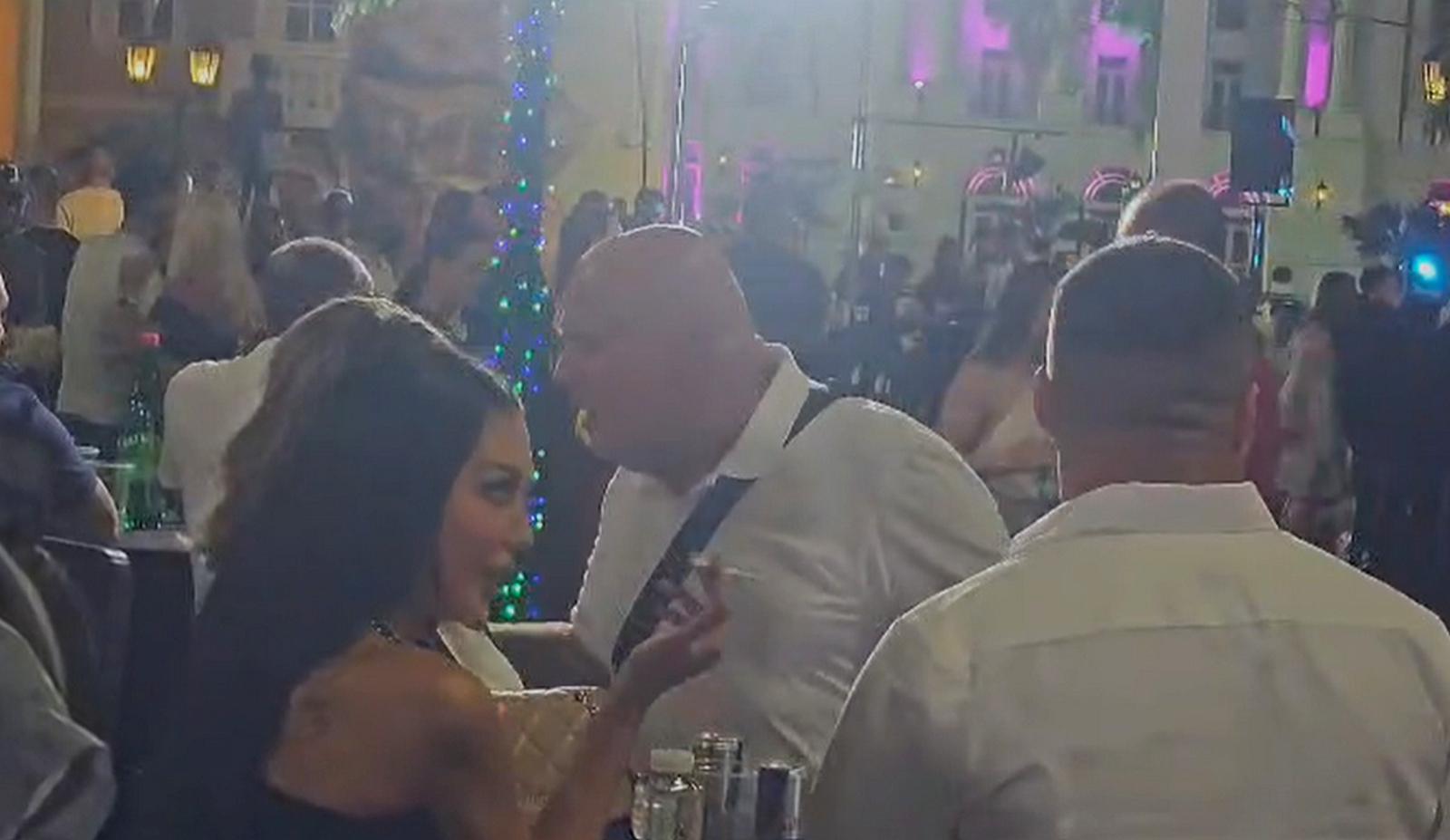 Problemi u raju! Samo dan nakon finala Asmin i Maja se raspravljaju: Sa njima za stolom njegovi roditelji