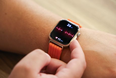 Huawei Watch Fit 5 Pro EKG test