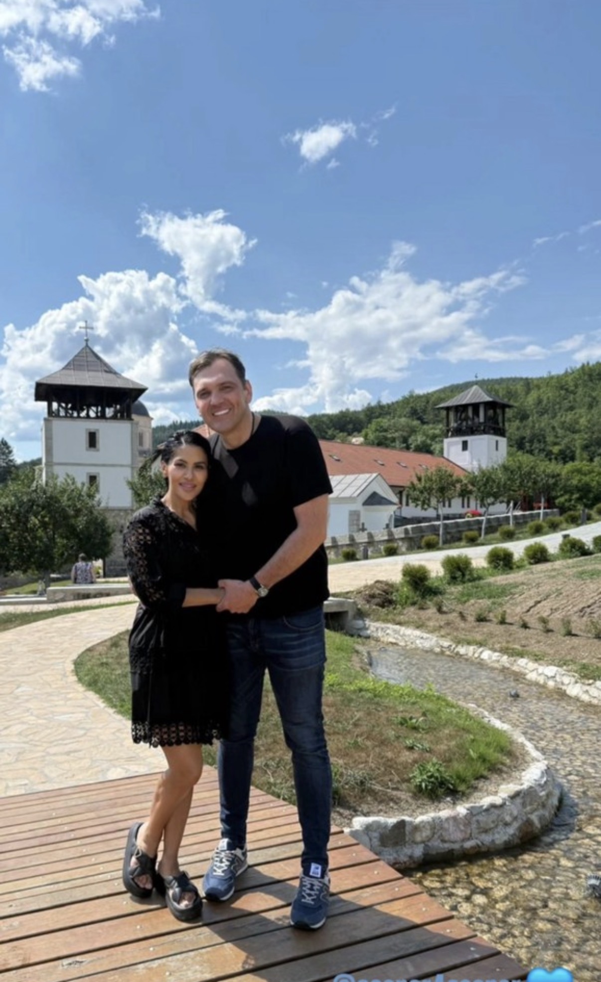 Kasper napustio Minu i otišao u Ameriku, mesecima bio uz nju nakon izlaska iz Laze: Sad je doneo odluku