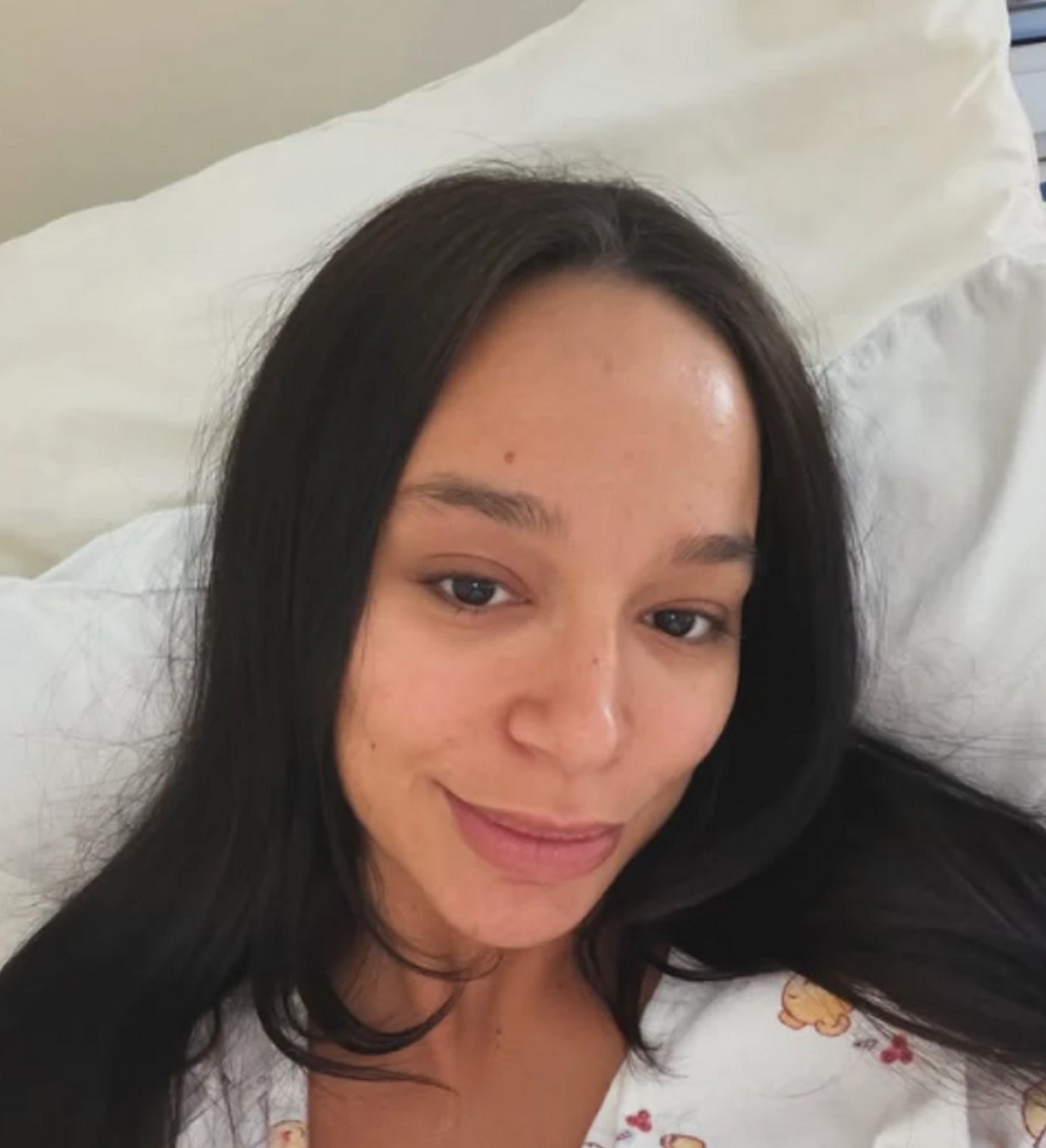 “Dok mu trebaš” Edita samo 20 dana posle porođaja poslala brutalnu poruku o roditeljstvu: “Ne postoji…”