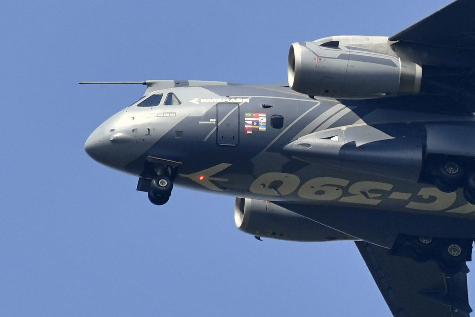 Millennium stigao u Beograd: Brazilci prikazuju KC-390, nude ga Vojsci Srbije?