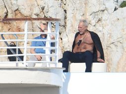 Tom Džons na jahti