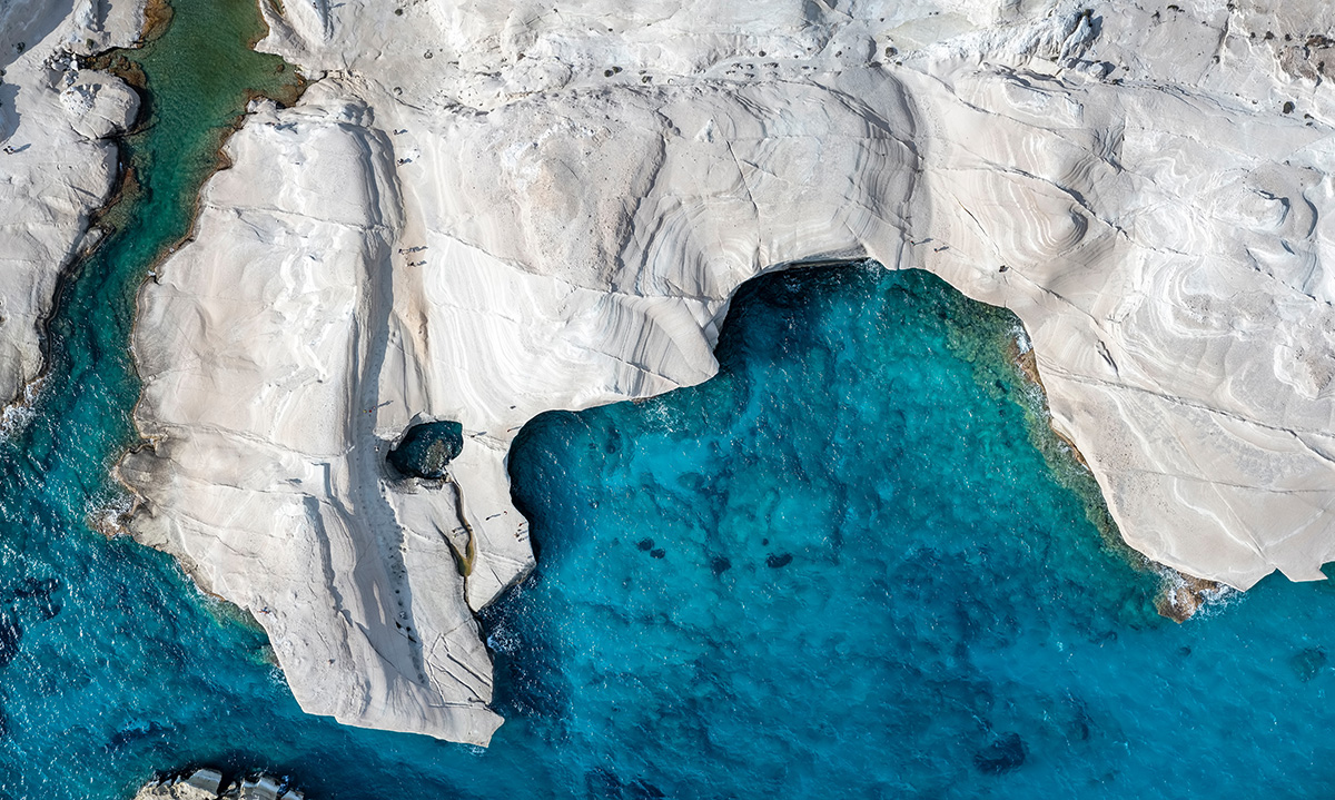 Jedna od najneobičnijih plaža na svetu: Turisti kažu da liči na površinu Meseca, a nalazi se u Grčkoj