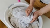 Šta da radite kad vam belina posivi: Ne možete stalno kupovati novi veš, zato iskusne domaćice peru ovako
