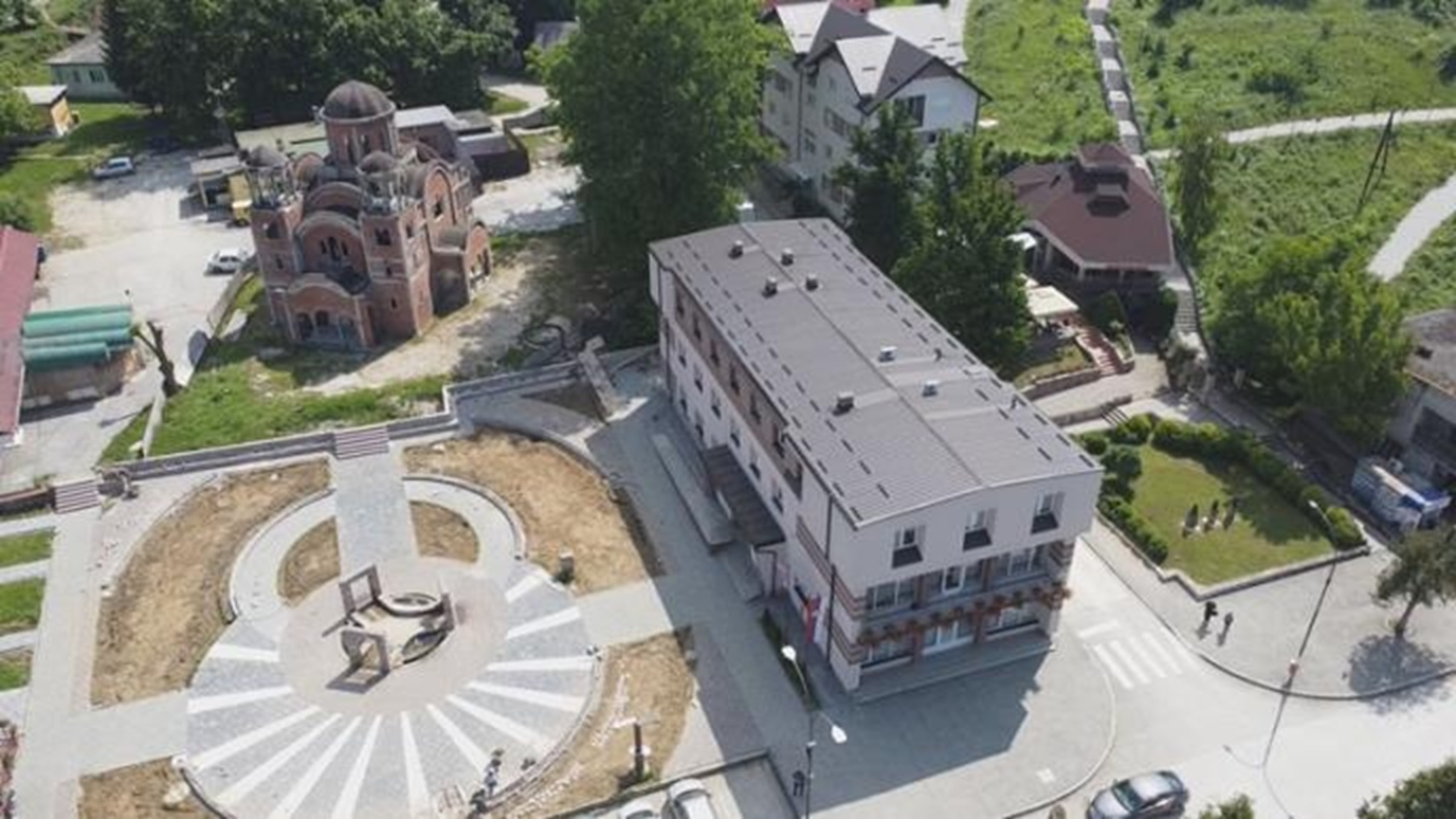Šta Lučani rade drugačije - da li biste se preselili zbog veće plate? Imaju najveće zarade u Moravičkom okrugu