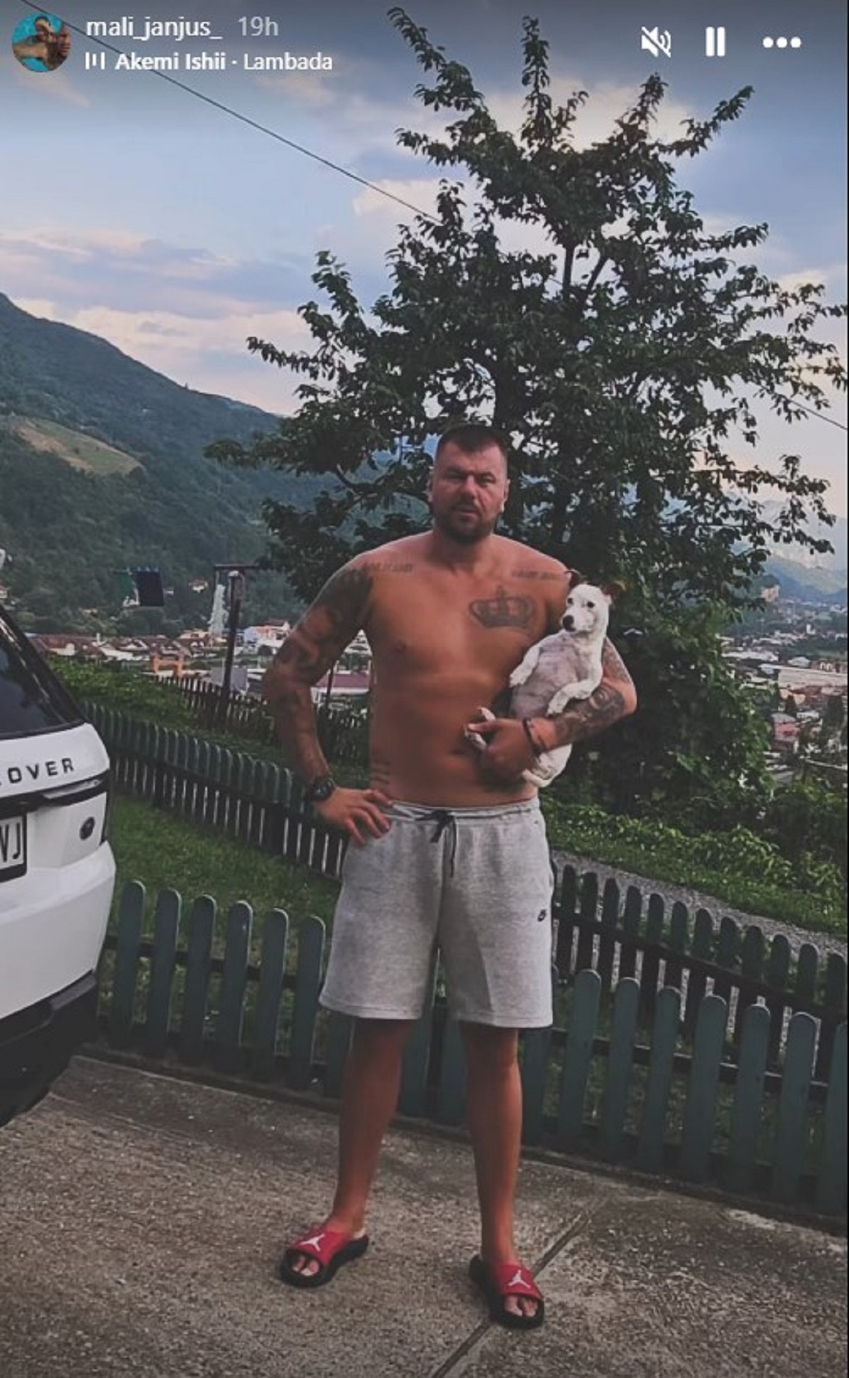 Janjuš pazario besnu mašinu, dao 40.000 evra? Ispred Pinka stigao u “zveri” - svi se pitaju ko mu je kupio