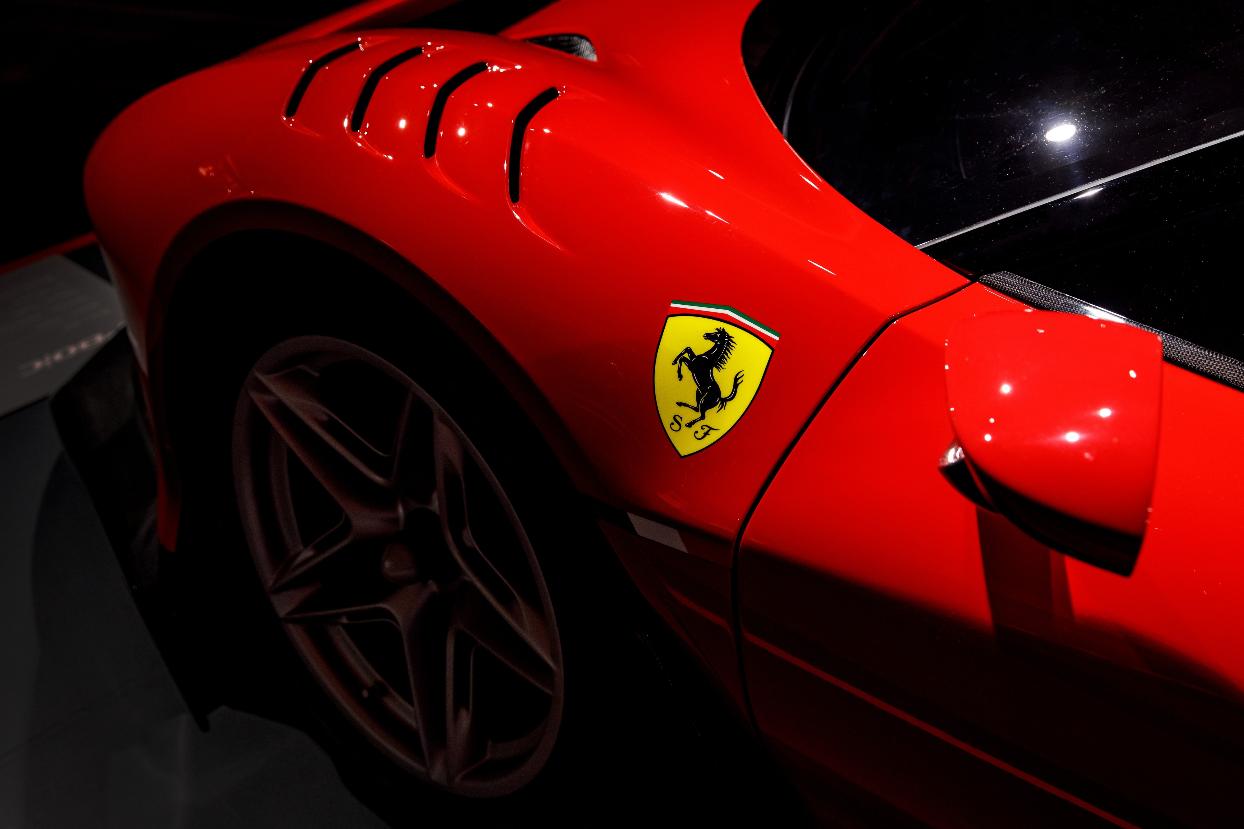 Šef Ferrarija potvrdio spas za V12 motor: "Testirali smo novo gorivo i radi savršeno"