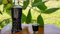 Jedna-dve čašice ujutro su lekovite, ali treća udara u glavu: Popravlja krvnu sliku, jača libido, čisti lice