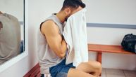 Muškarci prestaju da se tuširaju kako bi bili privlačniji ženama: Novi trend zaludeo deo generacije Z