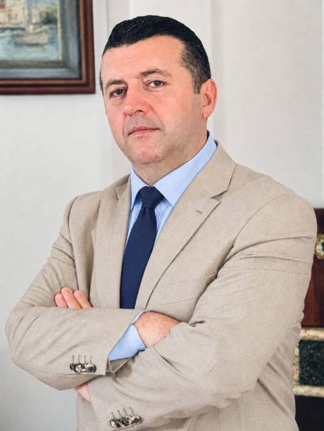 Dr Orhan Dragaš