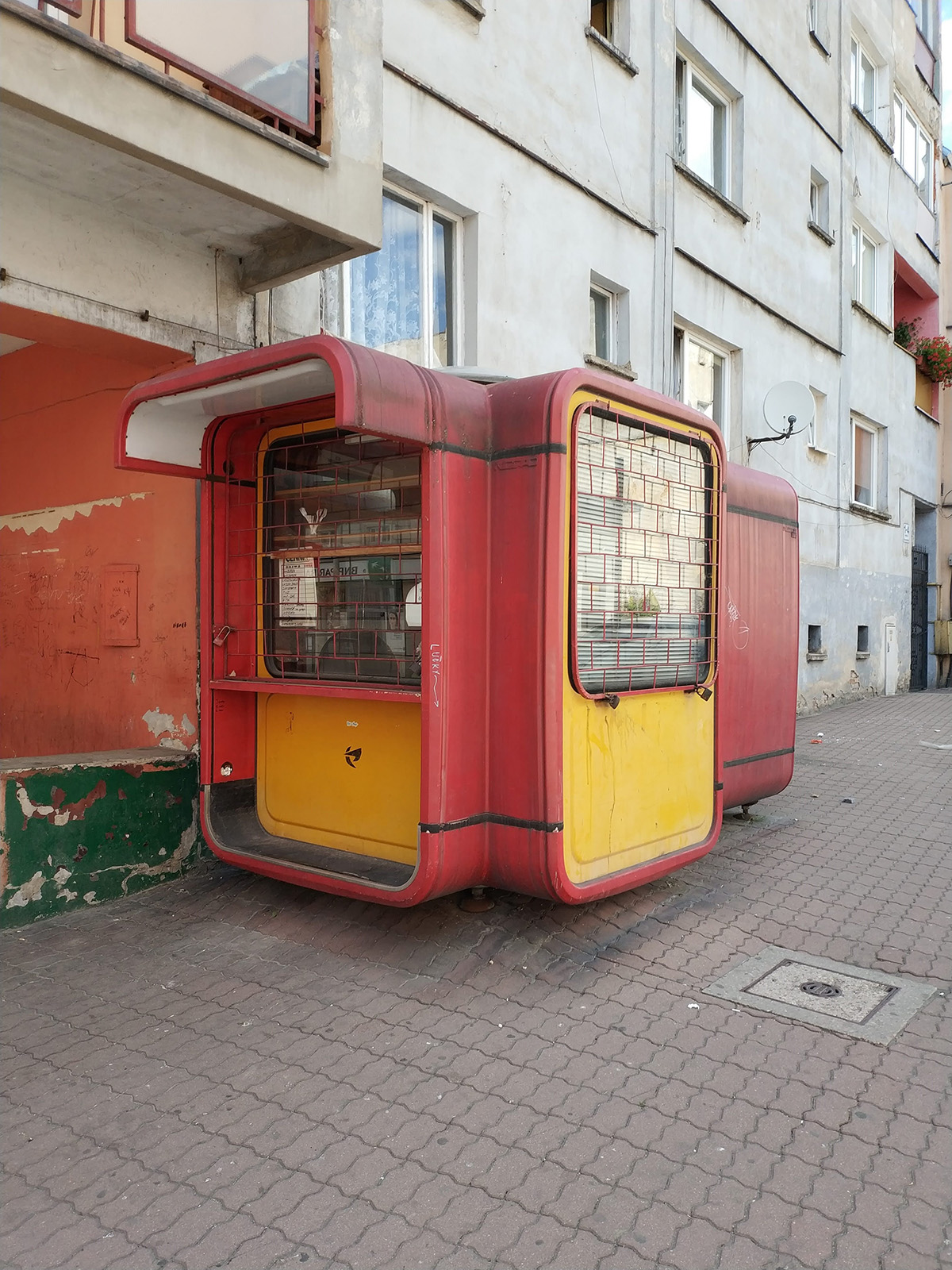 Simbol Jugoslavije dobija novi život: Legendarni kiosk K67 se vraća na srpske ulice
