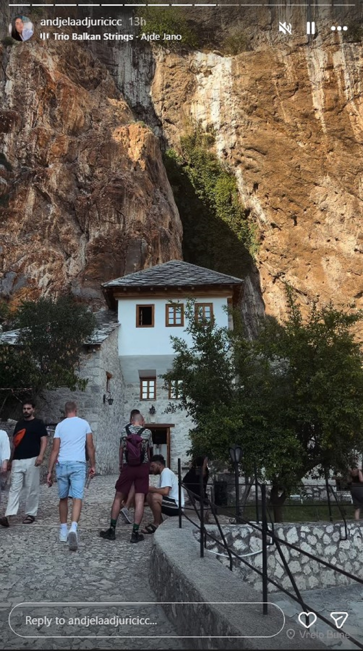 Nakon spekulacija da ima novog dečka, Anđela uhvaćena sa Gastozom - Odale ih društvene mreže