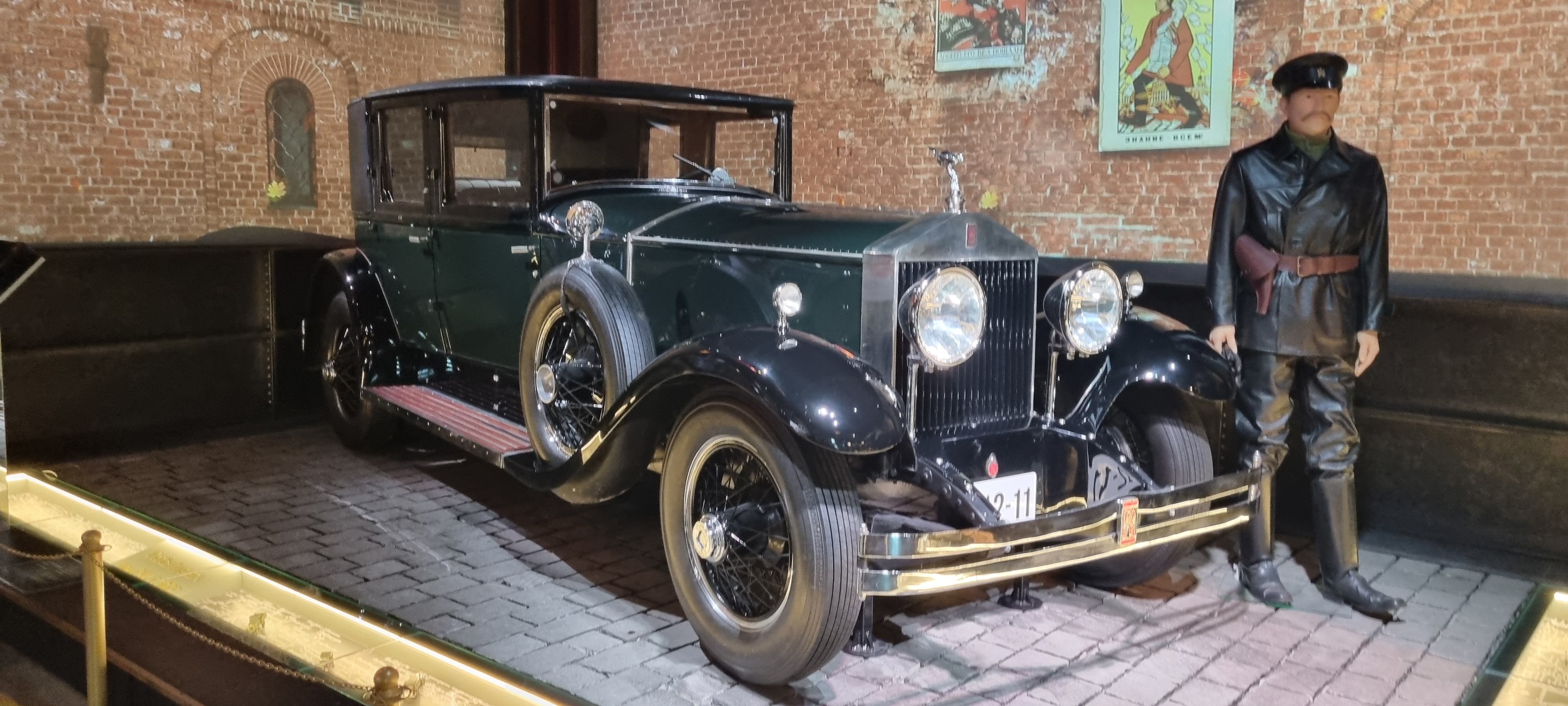 Lenjinov jedinstveni Rolls-Royce prvi put posle 35 godina napustio garažu