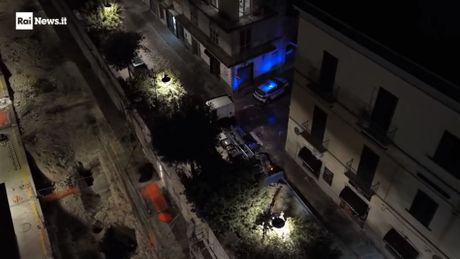 Italija, Napulj zemljotres
