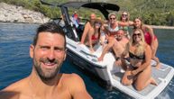 Novak Đoković zaustavio brod, uzeo telefon sa drugog čamca, pa oduševio fanove u Crnoj Gori za sva vremena
