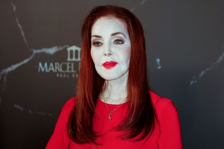 Prisila Presli, Priscilla Presley
