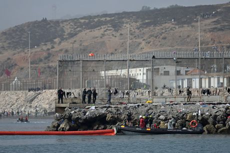 Ceuta, pneumatska barijera