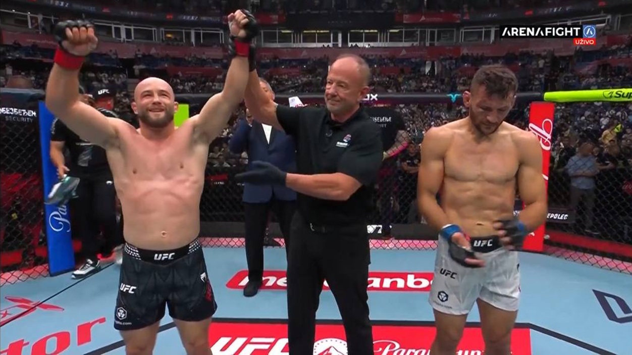 Prva borba stranaca na UFC-u u Beogradu pripala Poljaku, Rebecki nemilosrdno udarao Kanađanina u lice