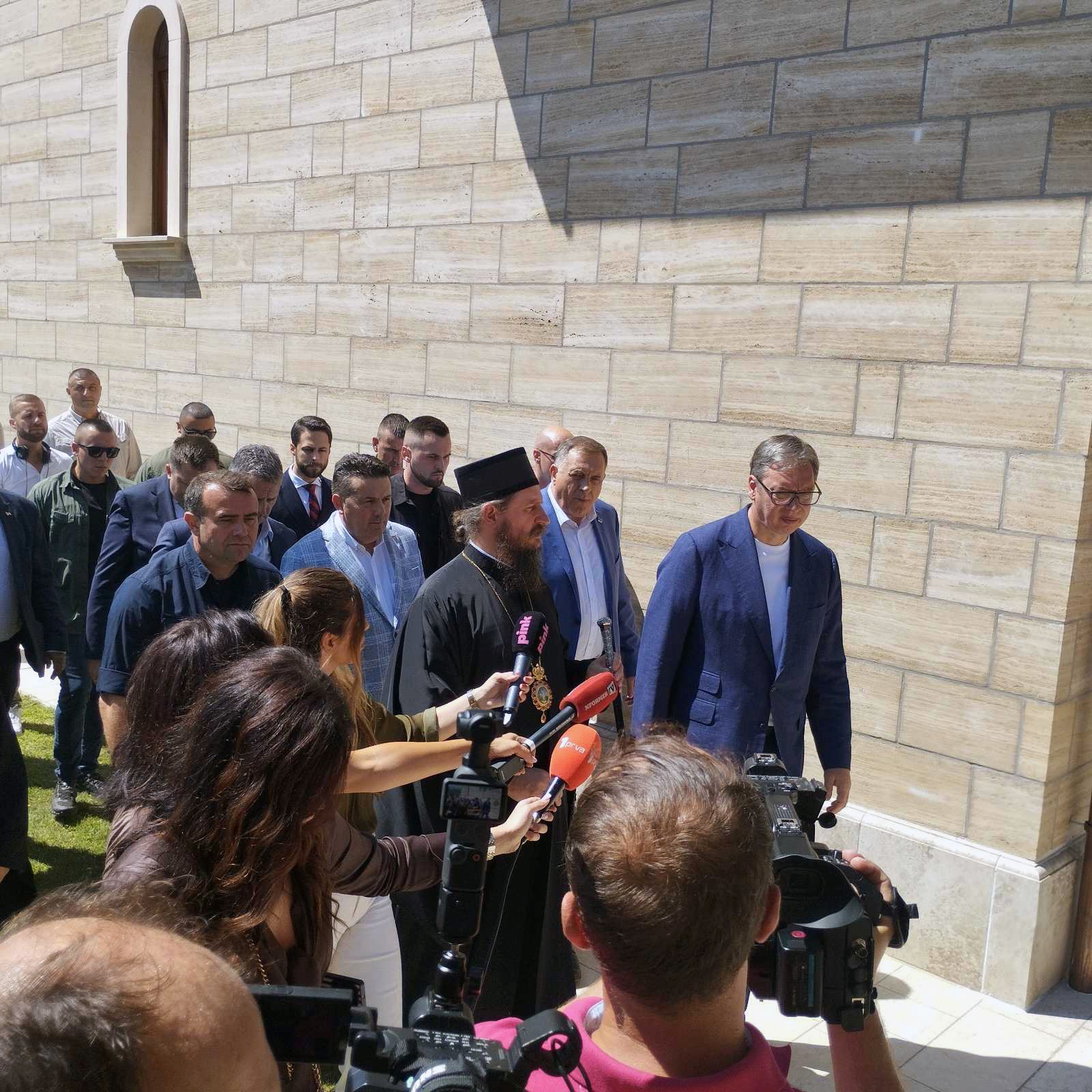 Vučić: Za pomoć Srbima u RS i BiH do sada uloženo 142 mil evra,nastavićemo da pomažemo