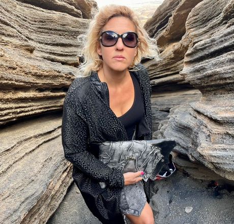 Eva Breznikar