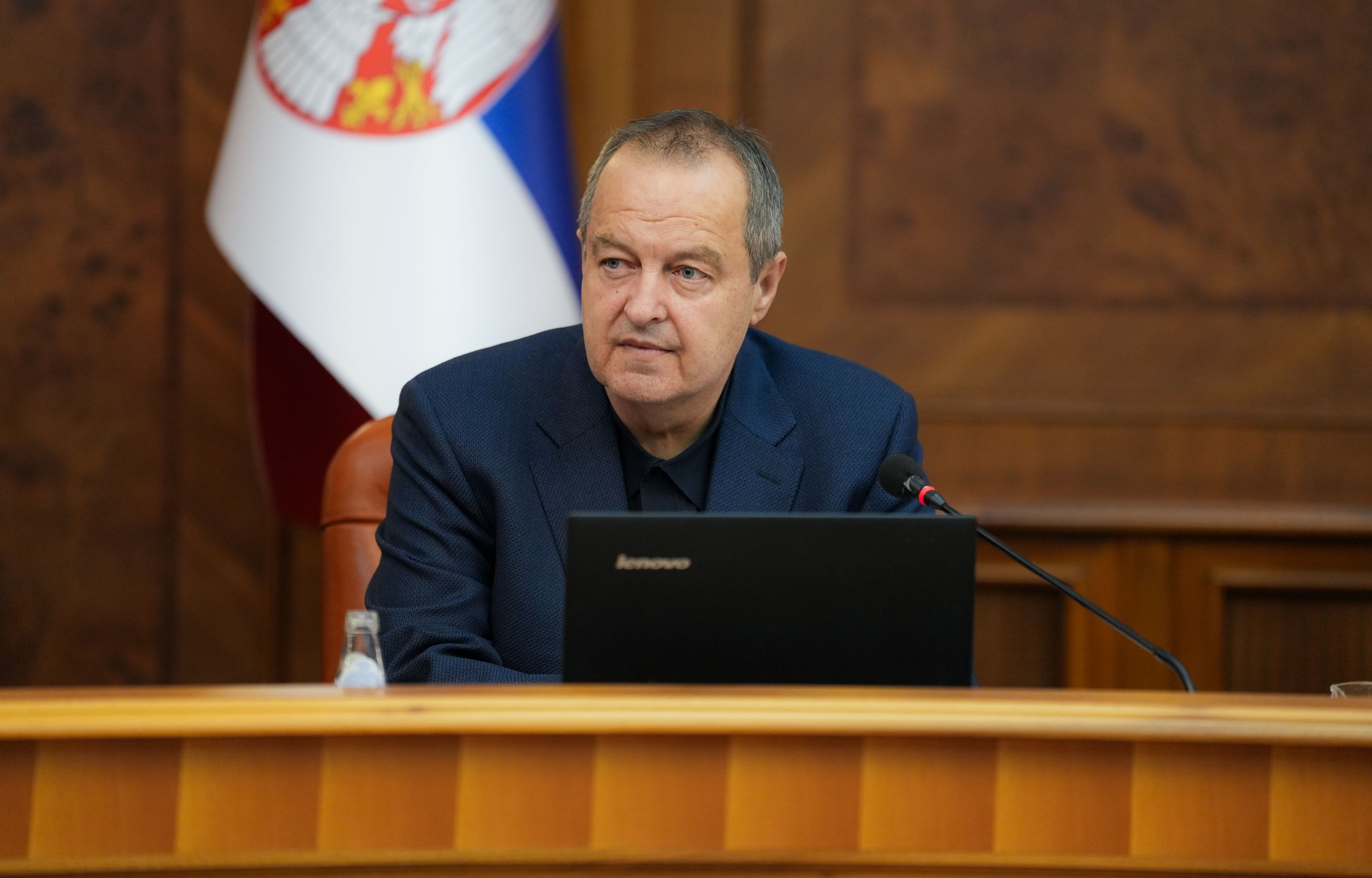 MUP IZDAO HITNO UPOZORENjE: Dunav na istoriјskom minimumu, Sektor za vanredne situaciјe diže sve službe