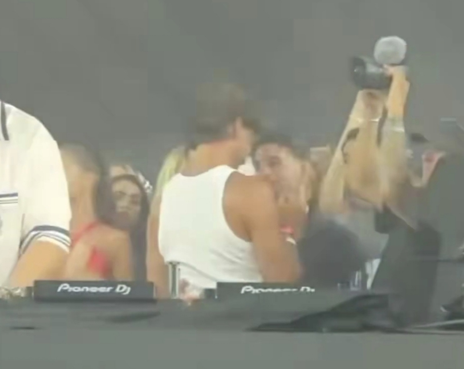 Ilija Topurija snimljen u prisnim odnosima sa fudbalerom koji je rešio SP, evo kako mu je promenio život