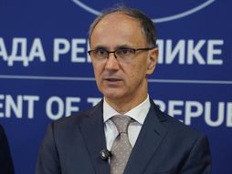 Premijer Đuro Macut, Sastanak UEFA
