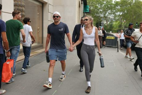 Bredli Kuper Điđi Hadid Bradley Cooper and Gigi Hadid