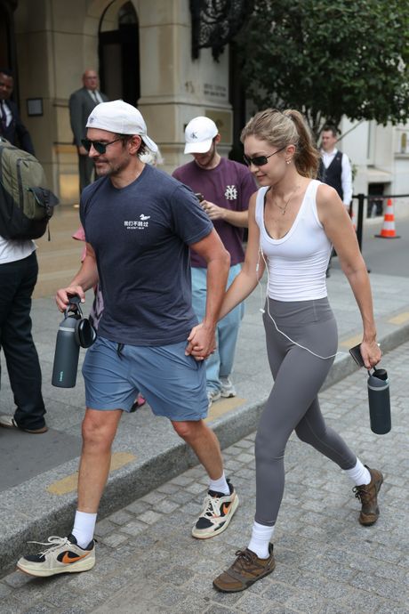 Bredli Kuper Điđi Hadid Bradley Cooper and Gigi Hadid