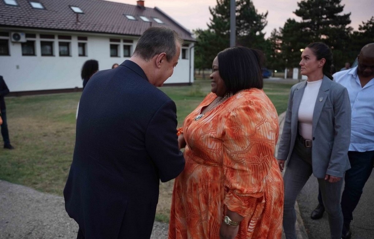 Dačić priredio večeru za namibijsku koleginicu Lusiju Ipumbu