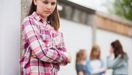 Samo je htela da igra Plejstejšn sa društvom: Kad sam čula šta su tražili od moje ćerke (12), zanemela sam