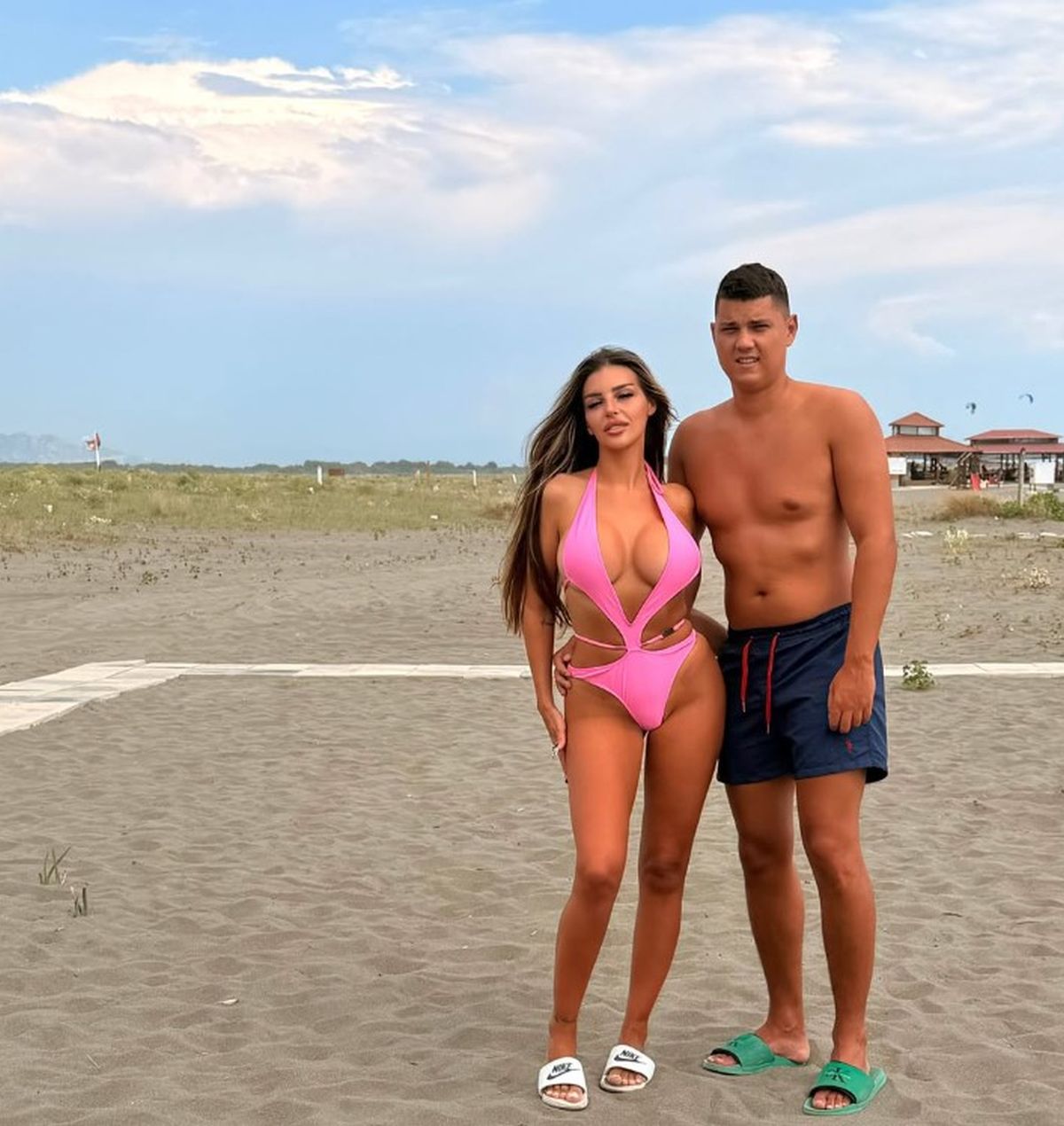 Ena i Peja progovorili o svadbi, otkrili detalje, pa pomenuli njenu trudnoću: "Oni imaju roditelje od..."