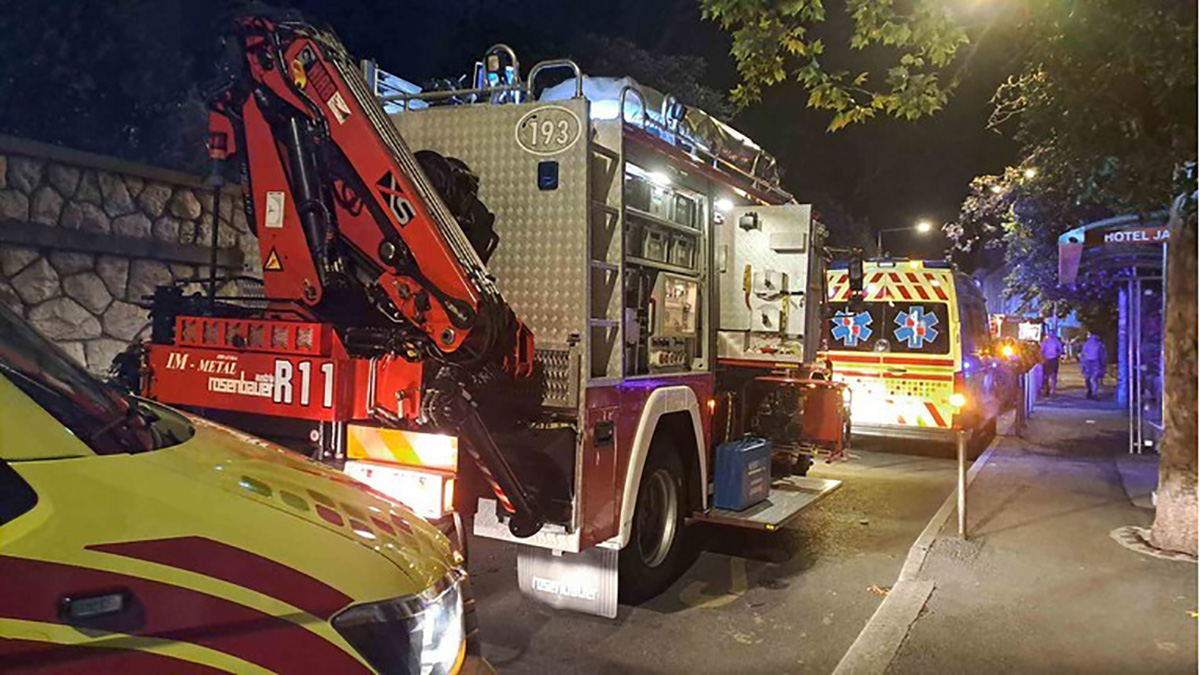 "Samo je centimetar delio od veće tragedije": Vatrogasac o uspešnom spasavanju dvojice mladića iz ruševina