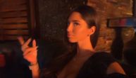 Ðina Džinović pala na kolena pred drugaricom: Gorela na Ceci u haljini sa prorezima, pa se desio peh