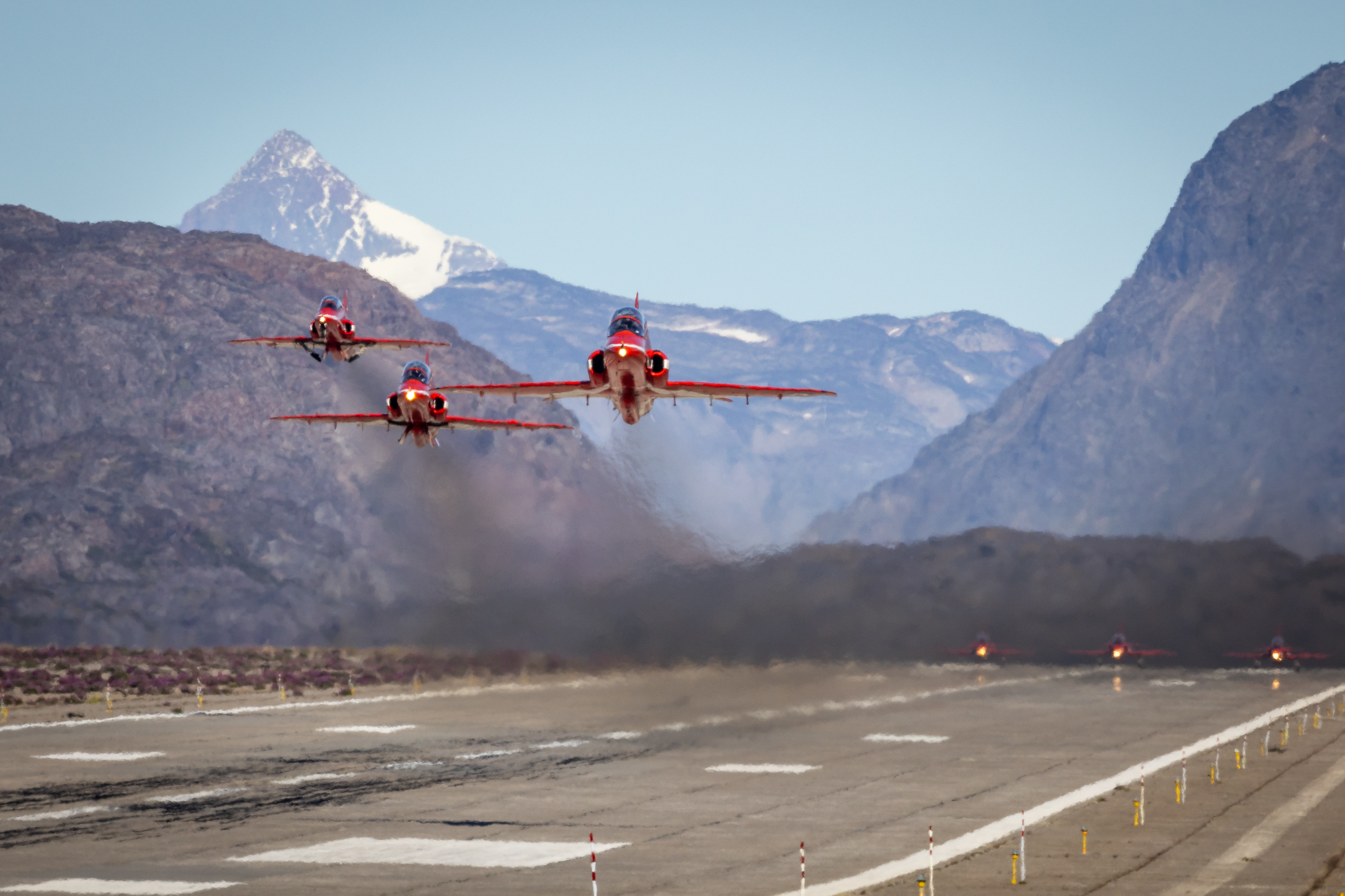 Red Arrows ostali zaglavljeni u Kanadi: Loše vreme sprečilo prelet preko Atlantika