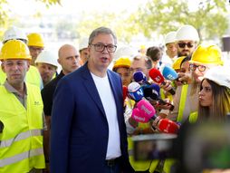 Aleksandar Vučić, obilazak radova, stari železnički most