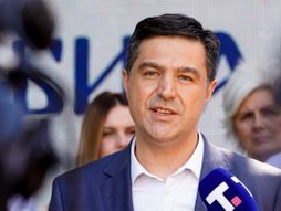 Srbija te zove, Kamp, Odbojka ,Žarko Mićin