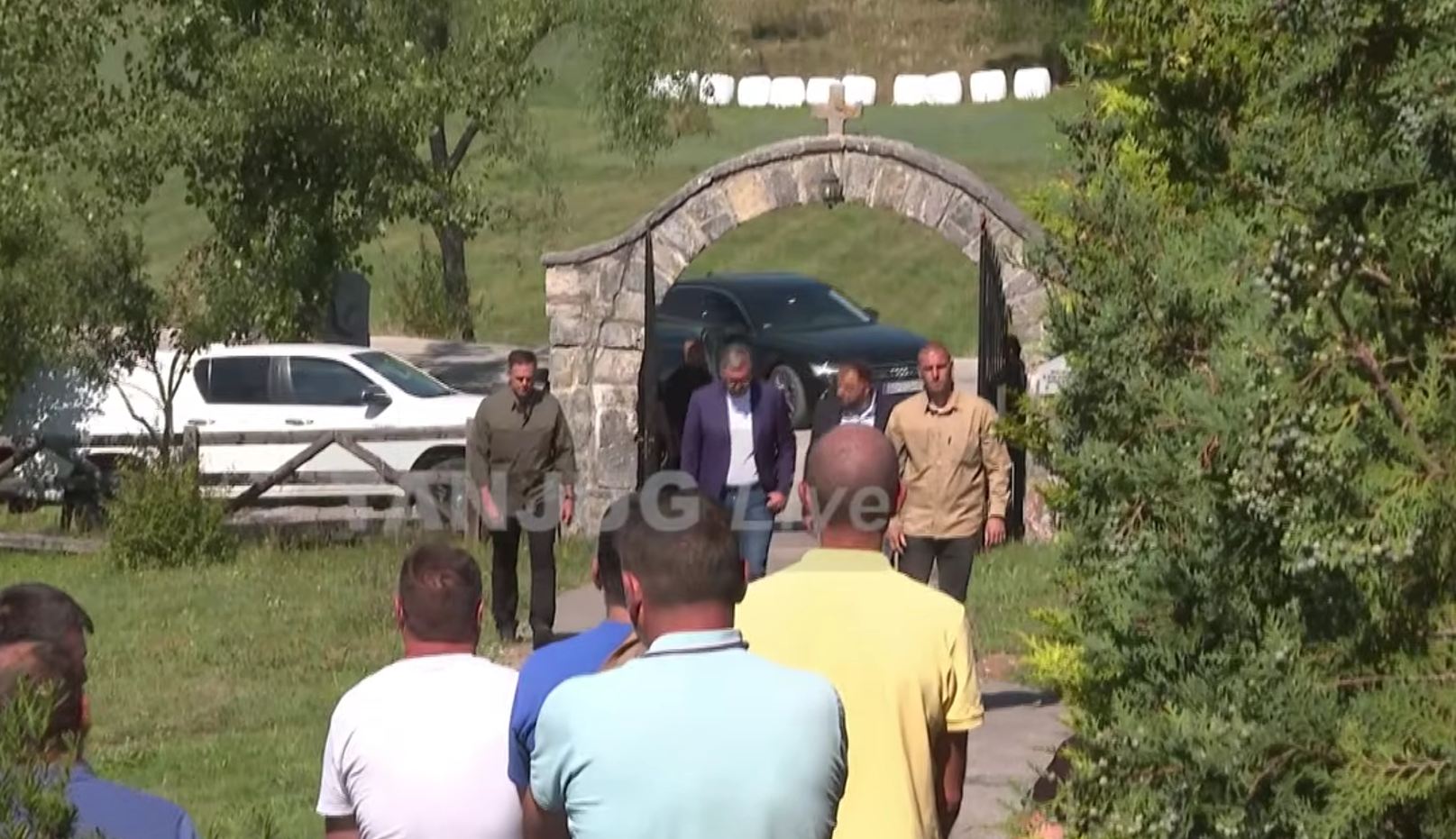 Vučić obilazi poljoprivredno gazdinstvo Arsović u Kušićima