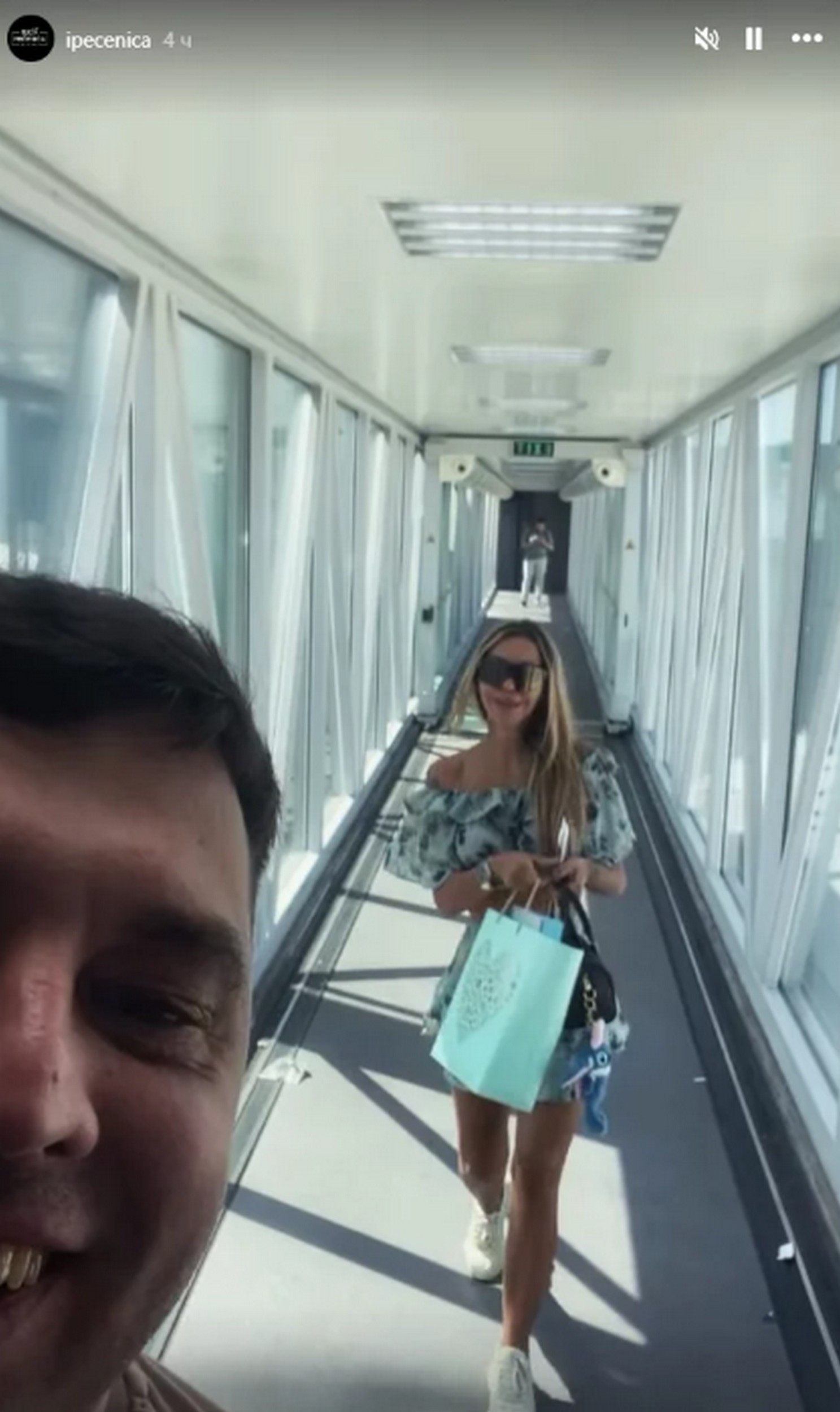 Aneli Ahmić danas slavi rođendan: Evo gde pravi gala slavlje, sa njom krenuo na putovanje i bivši cimer